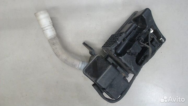 Бачок омывателя Volkswagen Tiguan, 2012