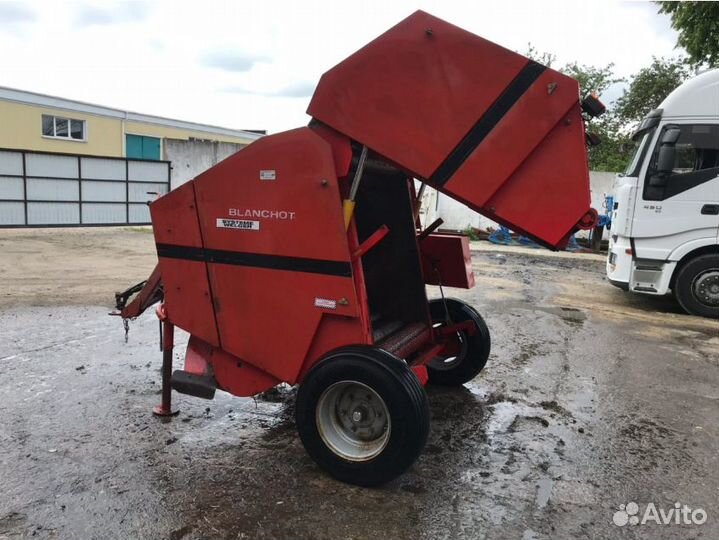 Пресс-подборщик Welger RP 12, 1905