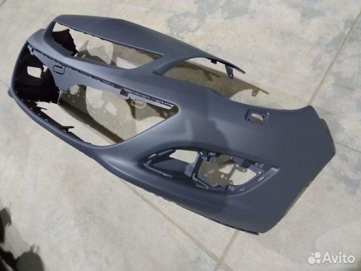 Бампер передний Opel Astra J 2013-2018