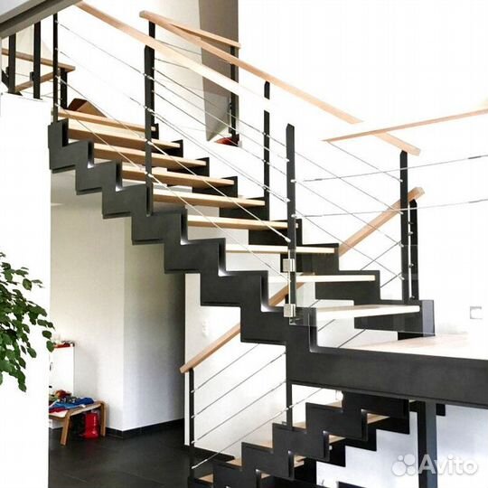 Лестница прямая под ключ