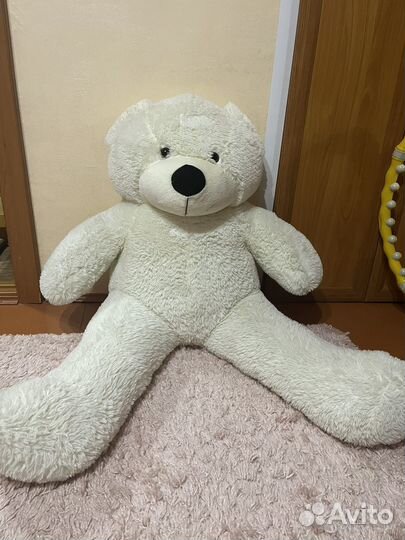 Плюшевый медведь (1 метр)