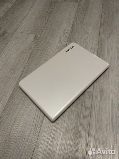 Белый Ноутбук toshiba i5 nvidia gt 8gb ssd 256gb