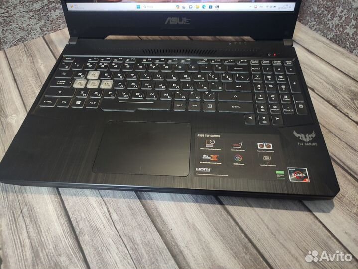 Игровой ноутбук \Core i5-7300HQ\8\GTX 1050