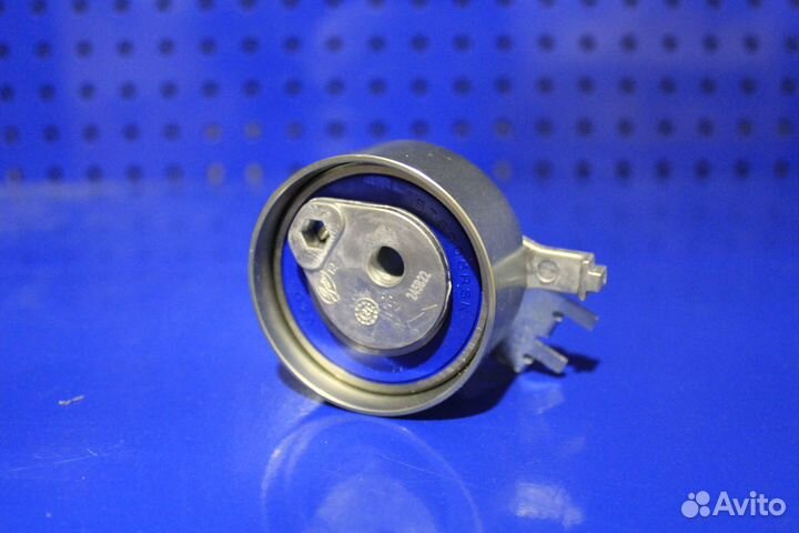 Ролик натяжитель ремня Грм Volvo