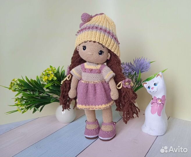 Кукла вязаная