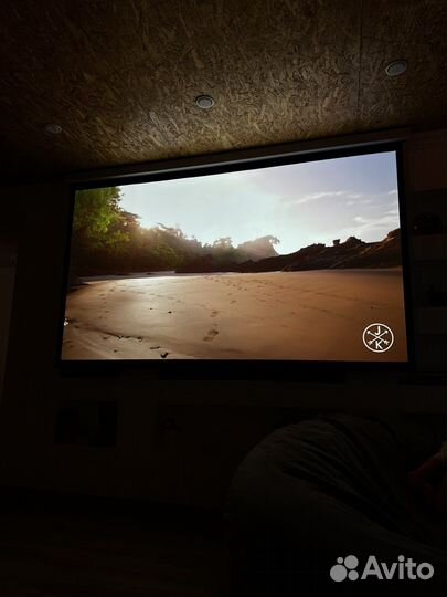 Полотно для проектора 108