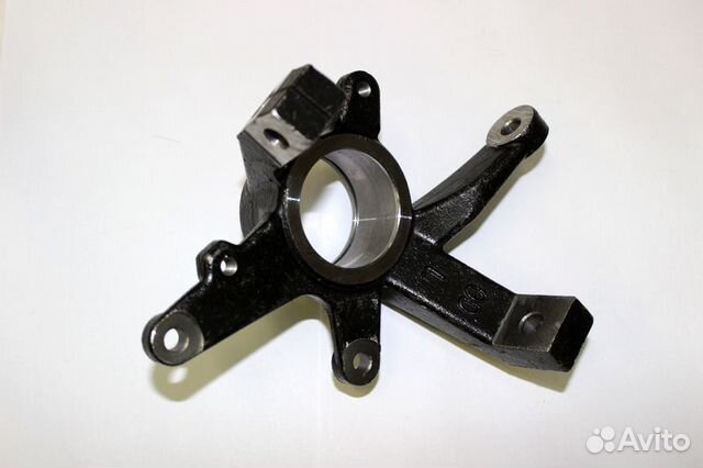 Кулак поворотный лев/прав CF Moto 500/X5/X6