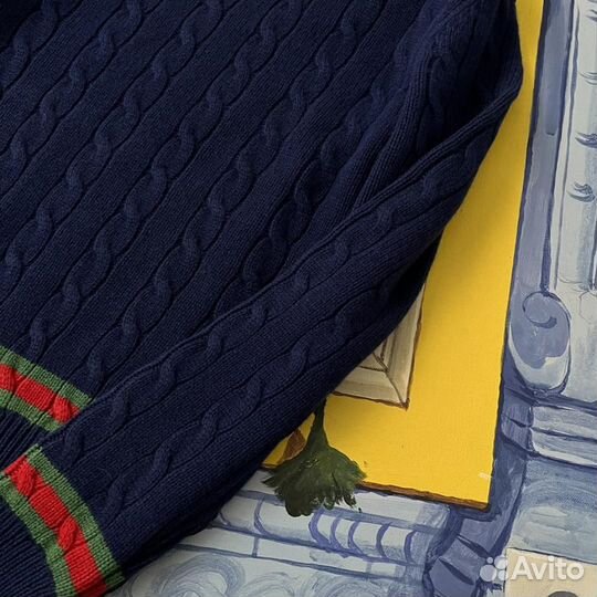 Синий свитер Gucci