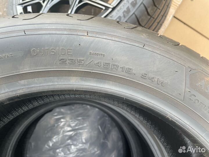 Goodyear Assurance ComforTred 235/45 R18