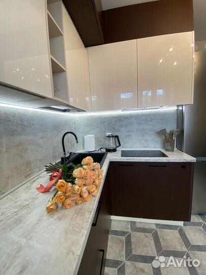 Прямая кухня на заказ. Фабрика в Омске