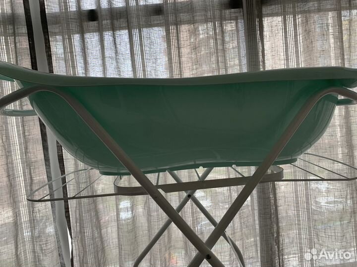 Детская ванночка с подставкой