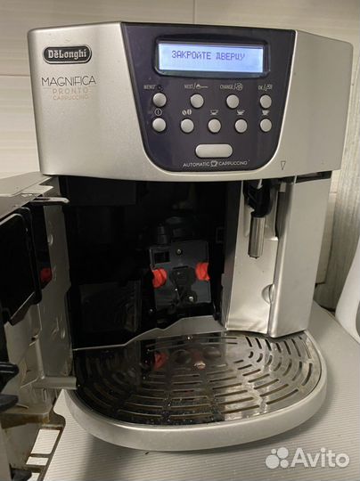 Кофемашина с автоматическим капучинатором