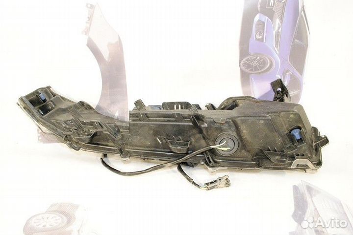 Фара противотуманная передняя левая Lexus Nx rest