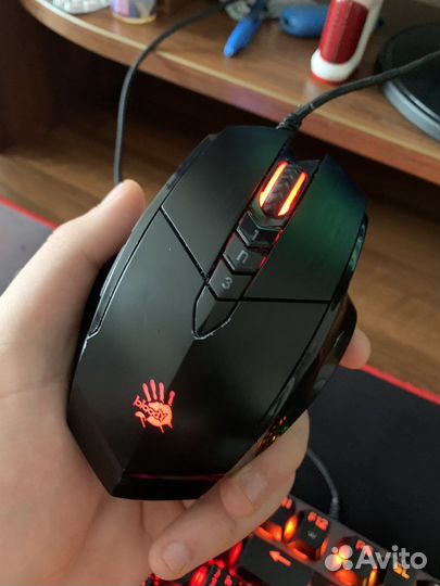 Игровая мышь bloody v7