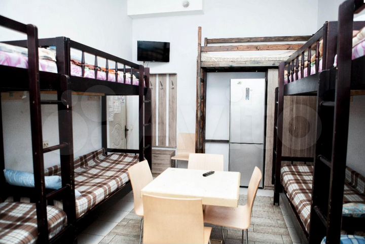 Комната 28 м² в 5-к., 1/1 эт.