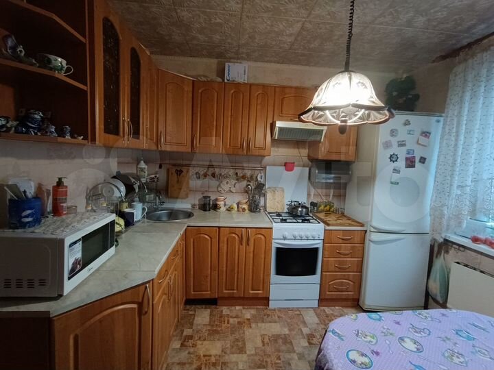 2-к. квартира, 53 м², 4/10 эт.