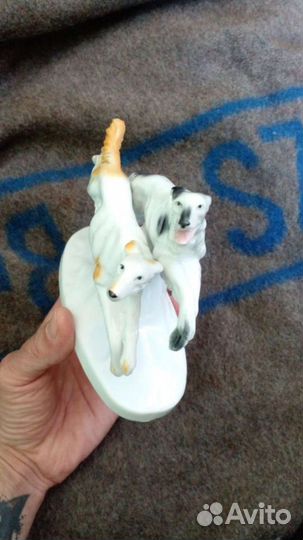 Антикварная статуэтка.Русские борзые Германия