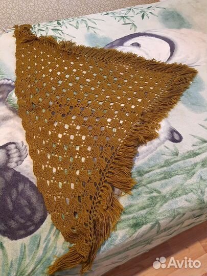 Вязаный платок-шаль