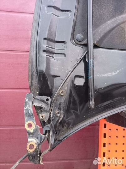 Капот Toyota Camry 40