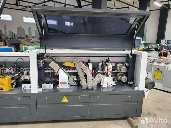 Кромкооблицовочный станок c прифуговкой