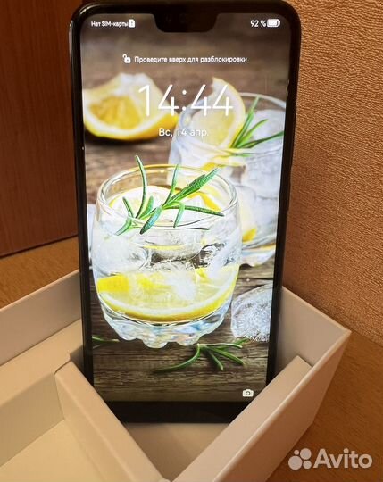 HONOR 10, 4/64 ГБ