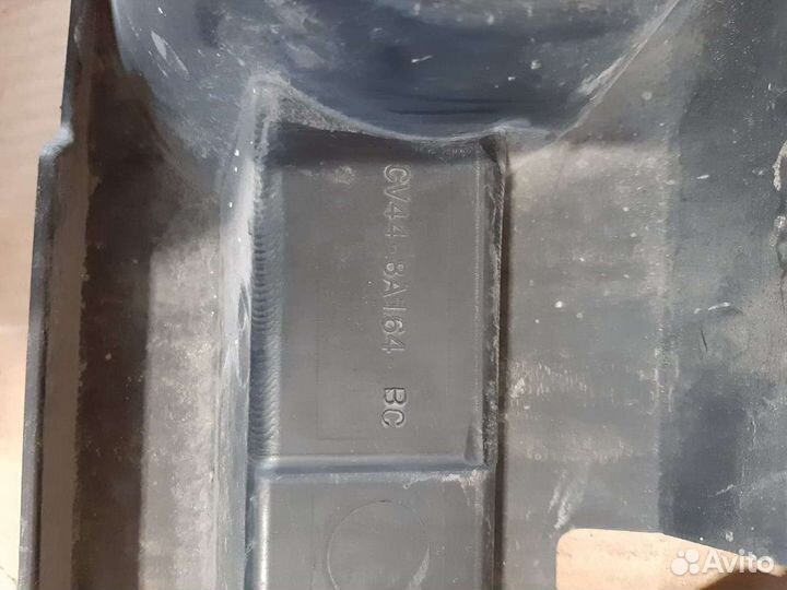 Кронштейн решетки радиатора ford kuga 2