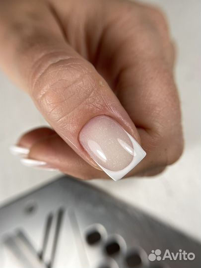 Модель на маникюр бесплатно