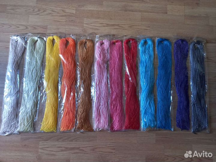 Прямое зизи, косички, новые, в ассортименте