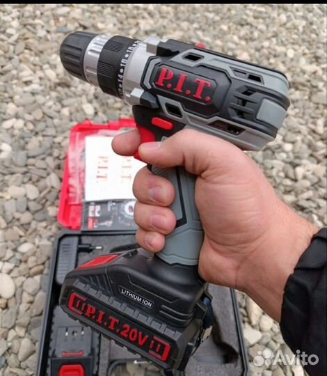 Шуруповерт P.I.T