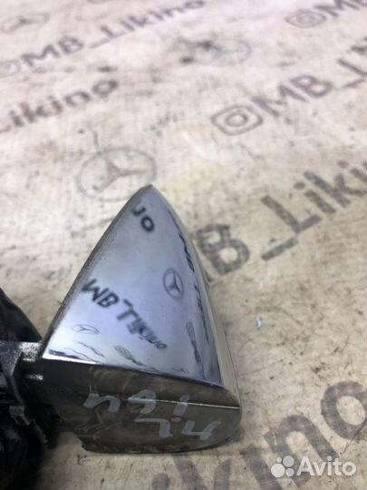 Уголок ручки двери передний левый Mercedes Ml W164