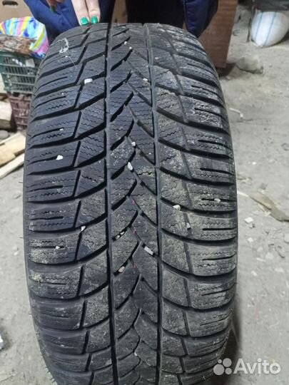 Lassa Snoways 4 235/55 R17