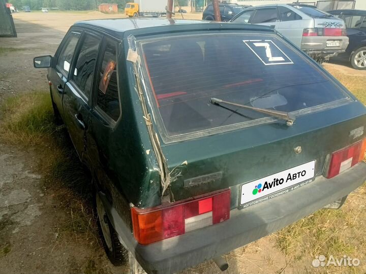 ВАЗ 2109 1.5 МТ, 2004, битый, 140 000 км