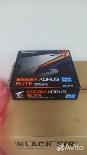 Материнская плата В560м