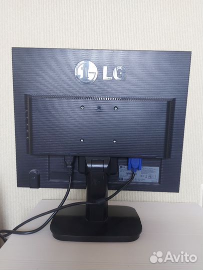 Монитор LG Flatron L1918S