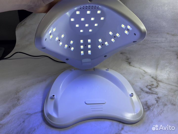 Лампа для ногтей