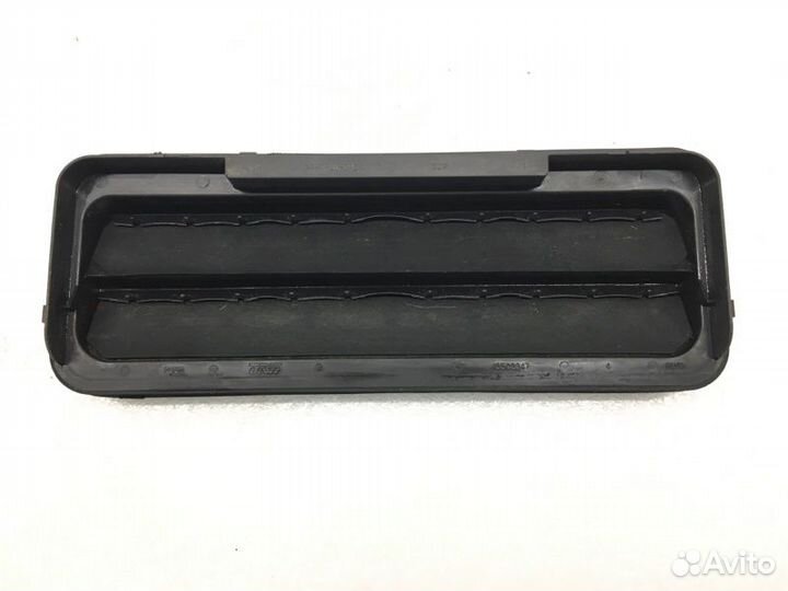 Решетка вентиляционная задняя Chevrolet Cruze