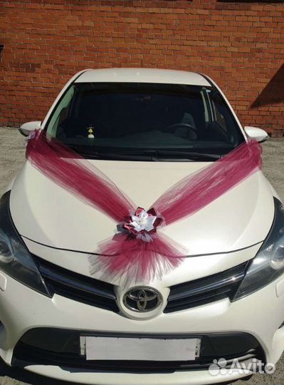 Лента на капот свадебного автомобиля