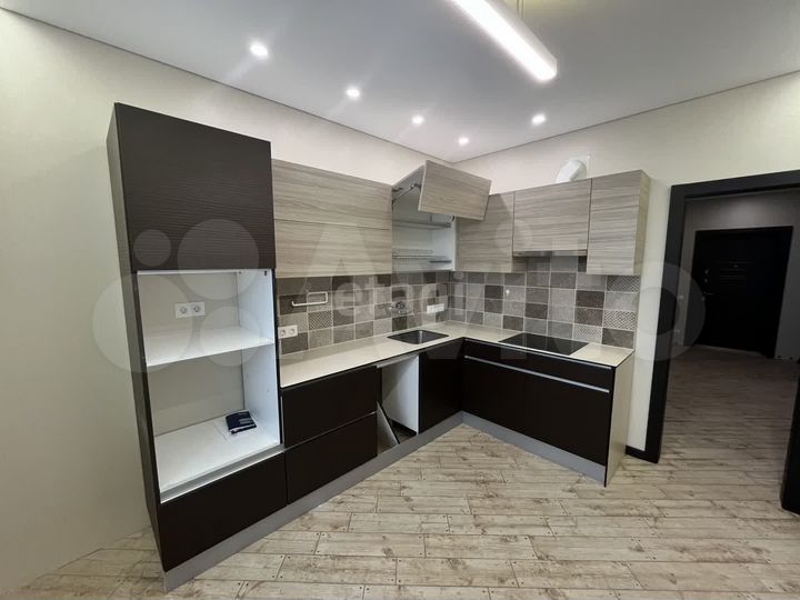 2-к. квартира, 60,7 м², 14/16 эт.