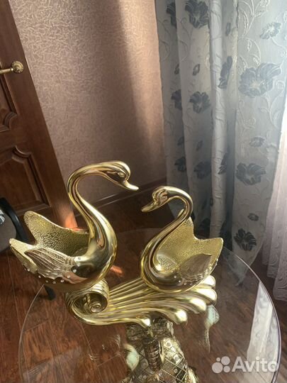 Стауетка (ваза) лебеди