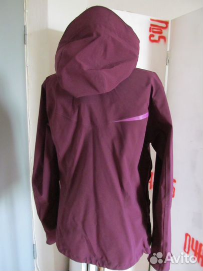 Хайкинг куртка женская Quechua Decathlon 42-44