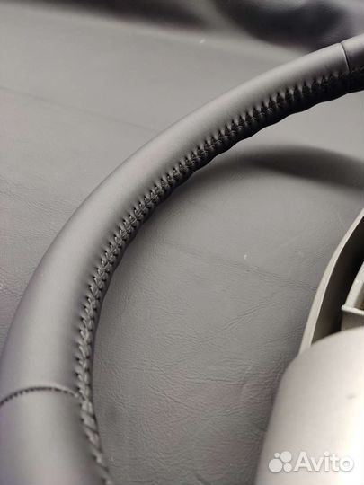 Руль Toyota Highlander 2 XU40