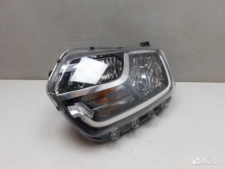 Фара левая Renault Duster