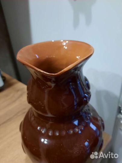 Глиняный кувшин