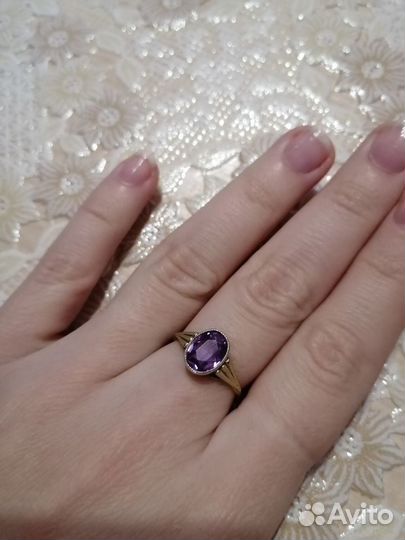 Серебряное кольцо с настоящим хамелеоном 875