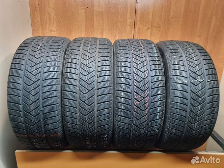 Pirelli Scorpion Winter 255/45 R20