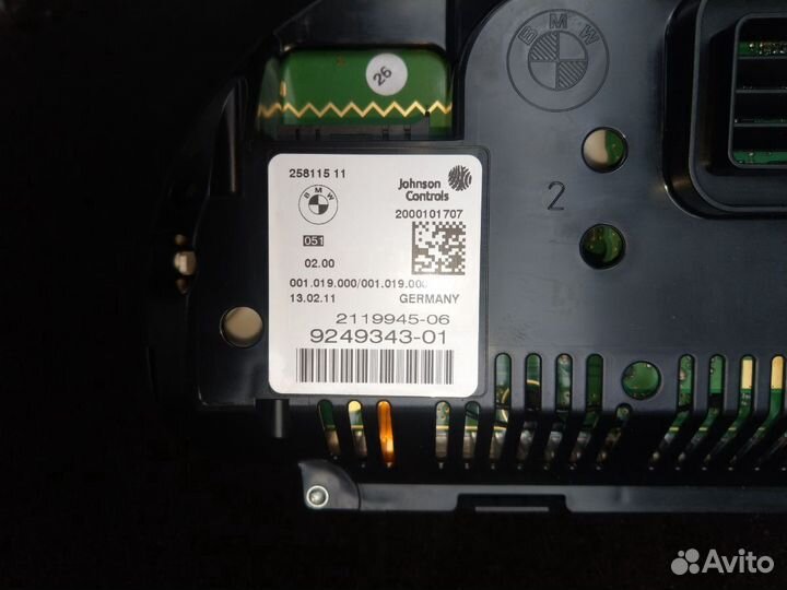 Комбинация панель приборов бмв 5 Ф10