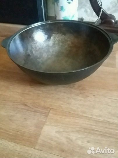 Казан чугунный овальный