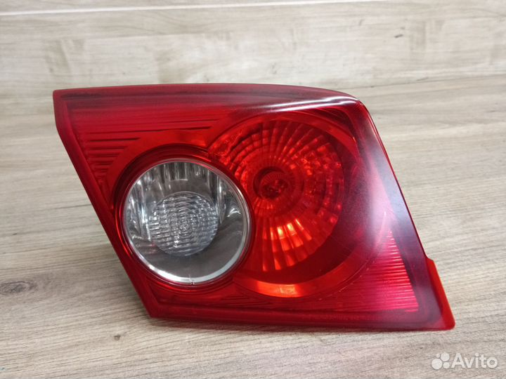 Фонарь задний внутренний левый Chevrolet lacetti
