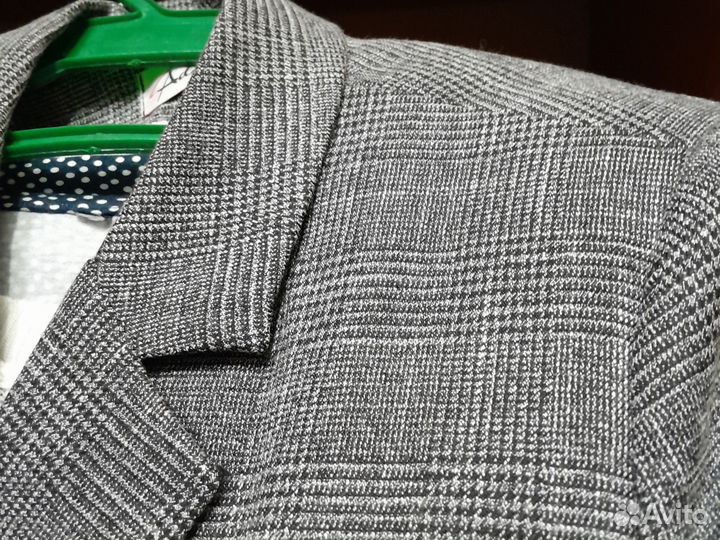 Пиджак женский 48 50