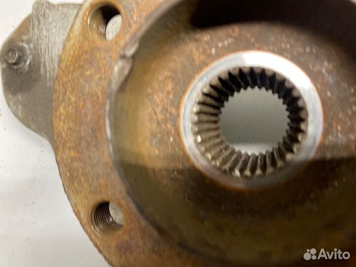 Кулак поворотный передний правый Bmw X6 E71 2011